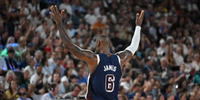 นักพนันเสี่ยง $884,000 บน LeBron James เพื่อทำประตูได้ 10+ คะแนน และชนะเกม