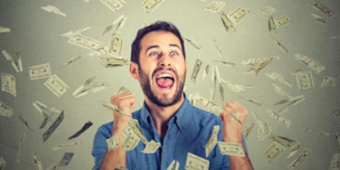 เดซ บรายอันทำรายได้ $62,675 จากการลงเงิน $4,000 ในการพนัน