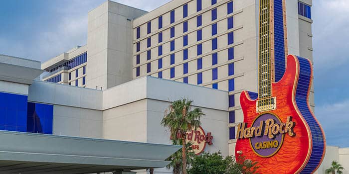 ผู้ชายฟ้อง Hard Rock Biloxi หลังเก้าอี้แตกที่เครื่องสล็อต