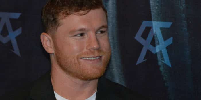 คู่ต่อสู้ Canelo Alvarez vs. Terence Crawford อัตราการเดิมพันเวลาและการทำนายในวงมวย